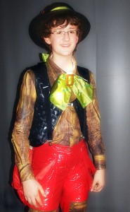 Mancomunidad Comarca de Pamplona ropa reciclada reciclaje moda teatro Edurne Ibañez